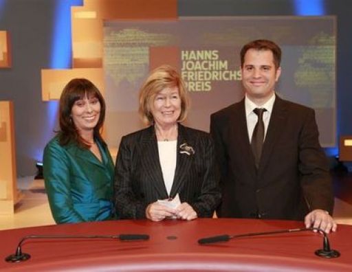 Die Träger des Förderpreises mit Ilse Madaus-Friedrichs.