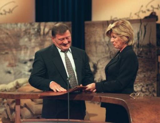 Hans Josef Dreckmann erhält den Hauptpreis.